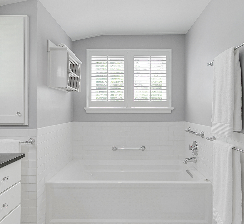 Affordable Bathtub Resurfacing | Royal Oak, MI | Surface Solutions